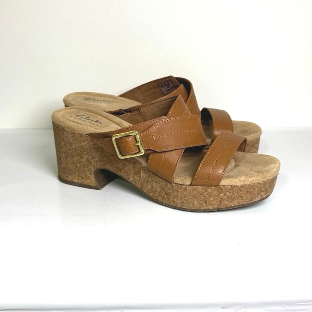 Clarks Women's Tan Leather Sandals